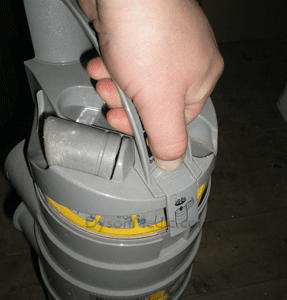 Changing a Dyson DC04 Filter